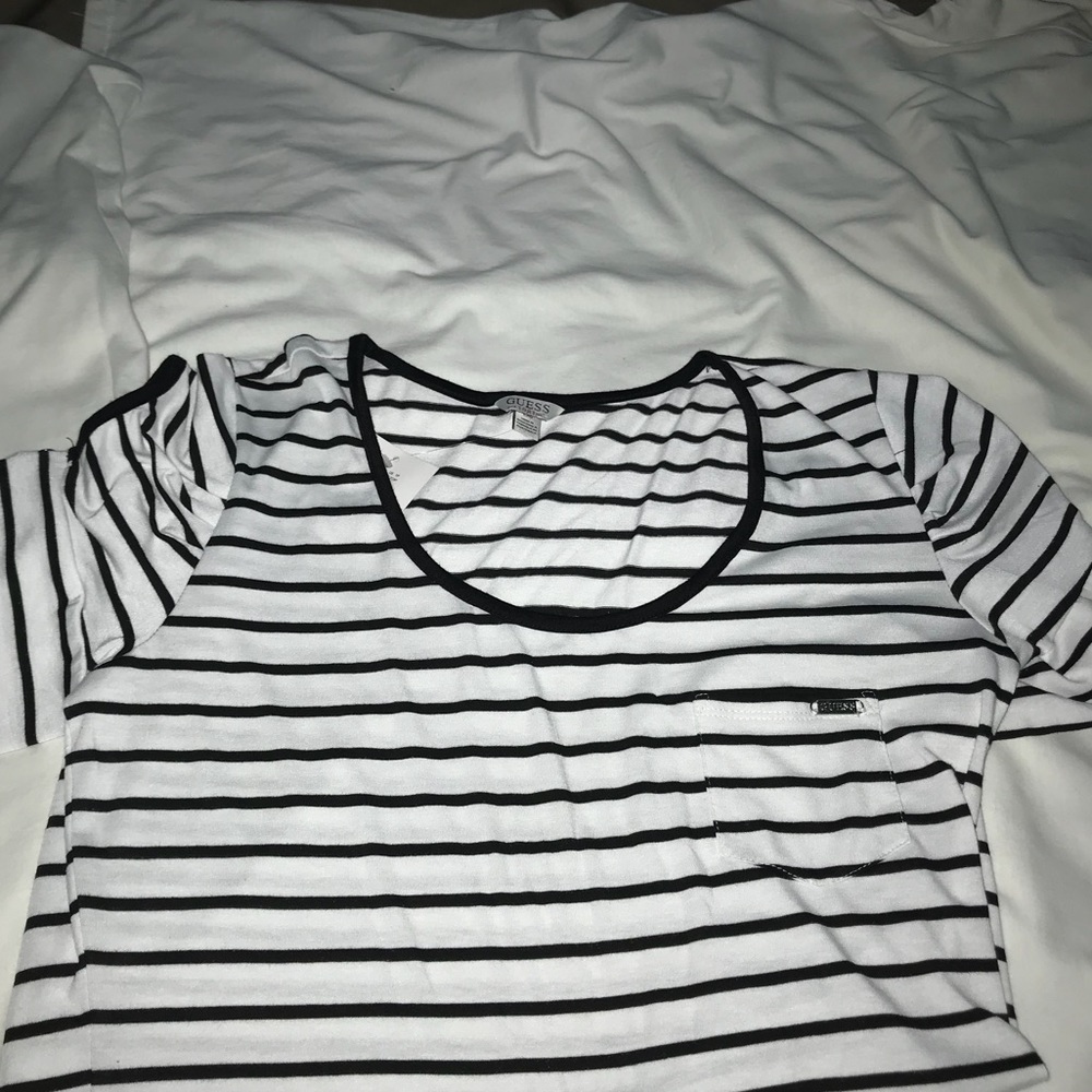 Guess top